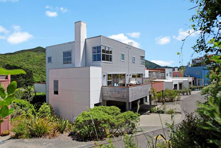 35 Saddleback Grove Karori_28