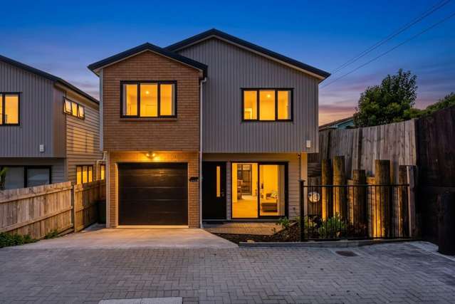 Prime Location, Standalone, Near New- Urgent Sale