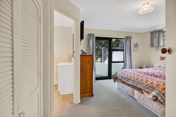 51 Sole Road Ngaere_14