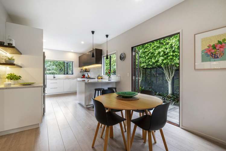 23A Peter Terrace Castor Bay_14