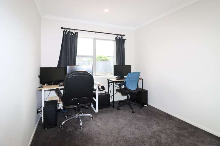 1 Routhan Way Carterton_18