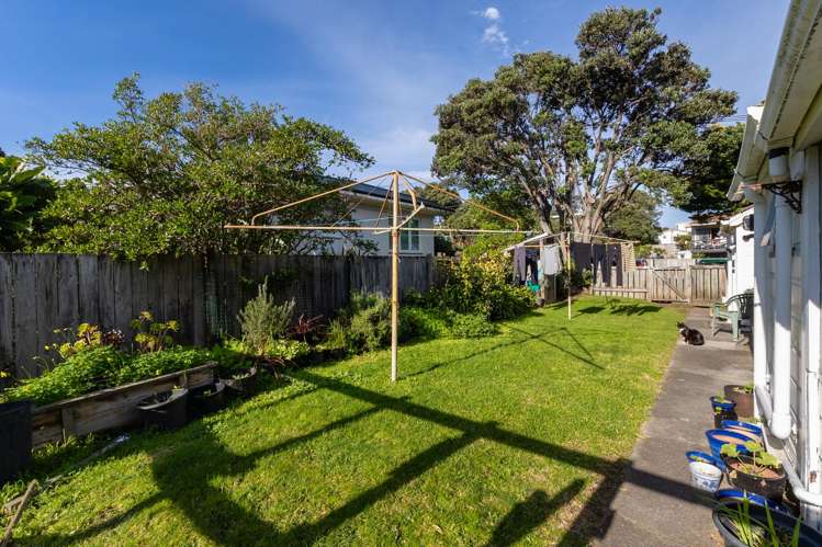 25 The Esplanade Raumati South_23