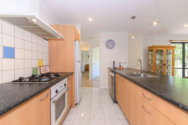 27 Woodridge Avenue Northcross_12