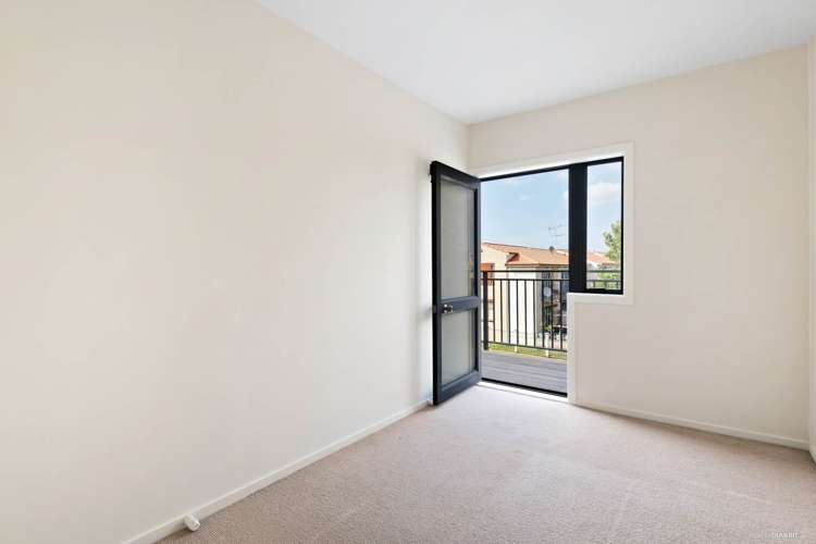 23/6 Ambrico Place New Lynn_9