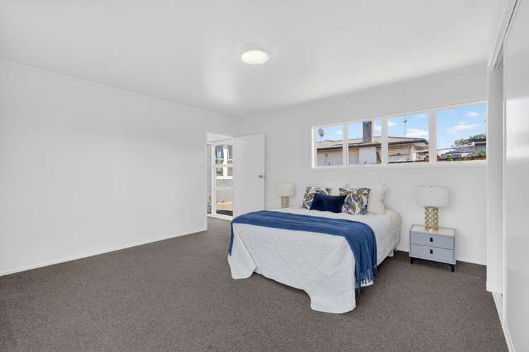 24 Henwood Road Mangere East_16