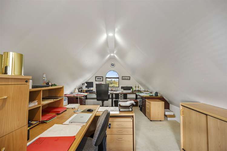 18 Beacon Road Riverhead_35