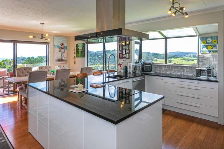 65 Grange Road Hahei_12