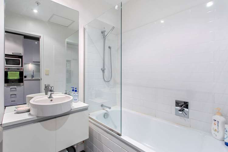 1802/6 Lorne Street Auckland Central_16