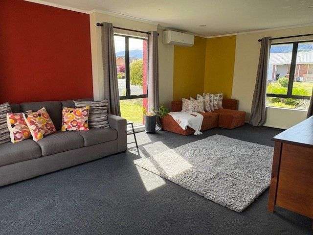 20 Tyree Drive Stoke_4