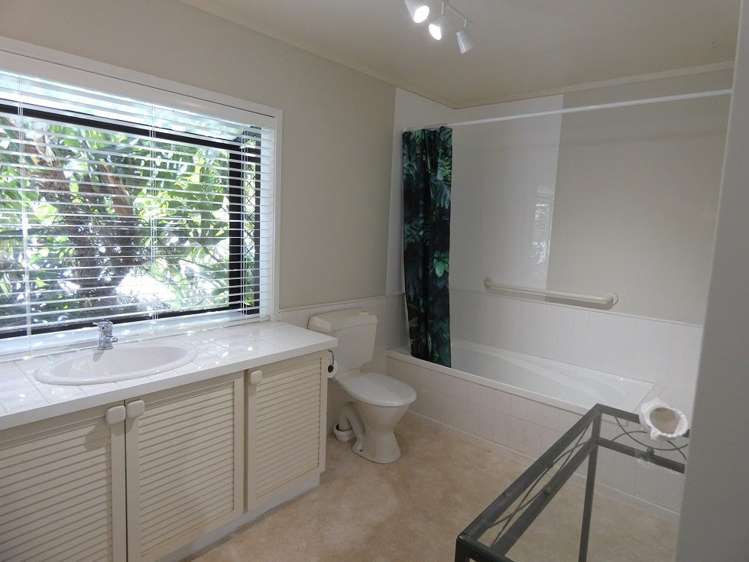 2/125 Victoria Road Devonport_9