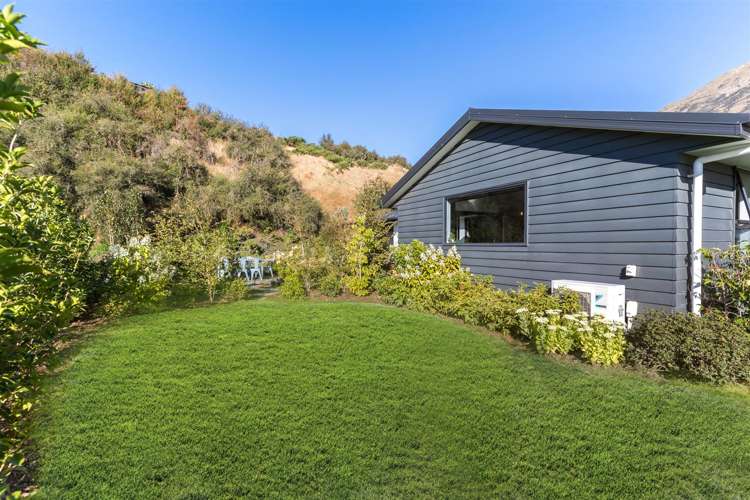 17 Sandford Terrace Lower Shotover_23