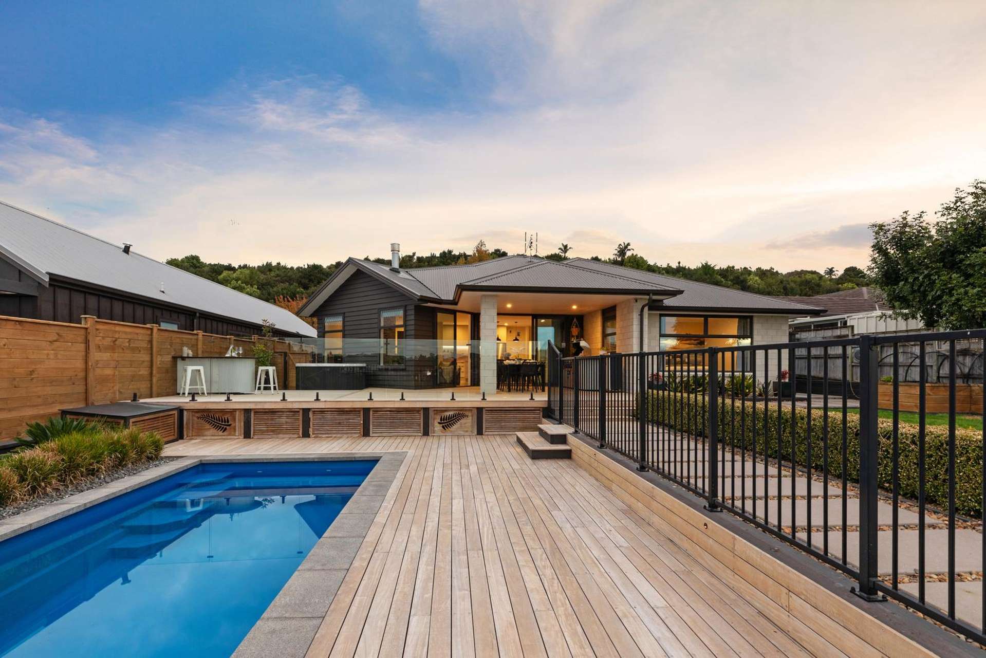 160 Lakes Boulevard Pyes Pa_0