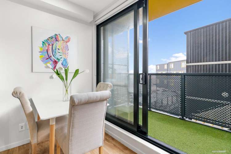 607/20 Mccrae Way New Lynn_3