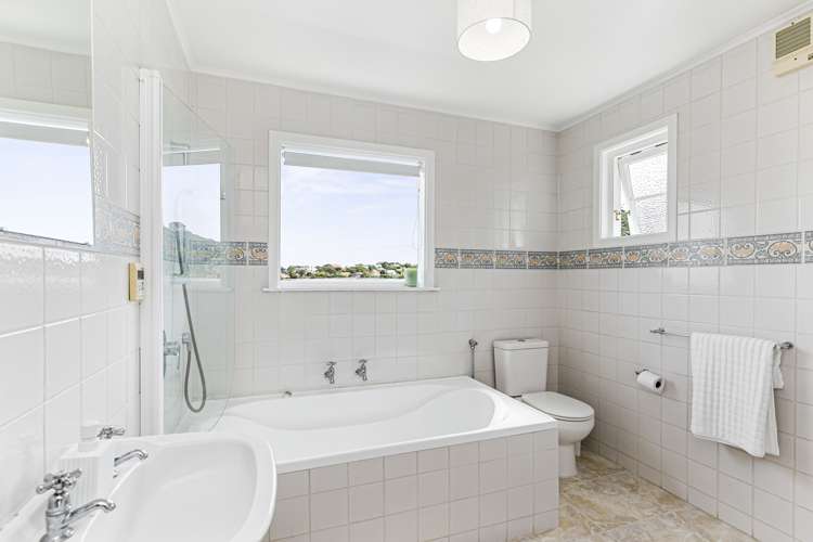 15 Omar Street Khandallah_12