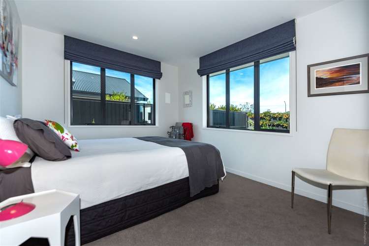 12 Eaton Place Lincoln_24