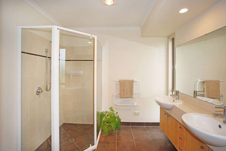 57 Old Barn Road Opaheke_13