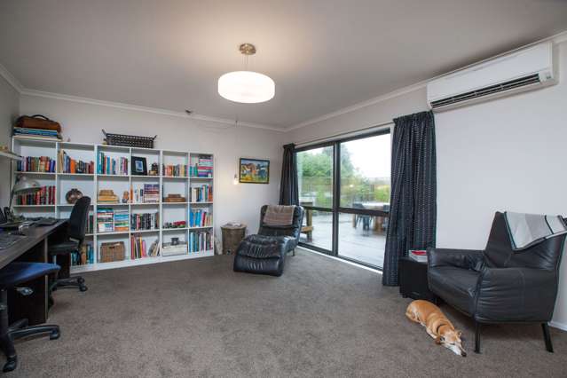 1825 Egmont Road Kaimiro_4