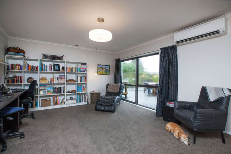 1825 Egmont Road Kaimiro_4