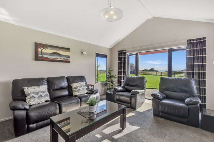 16 Urenui Beach Road Urenui_8