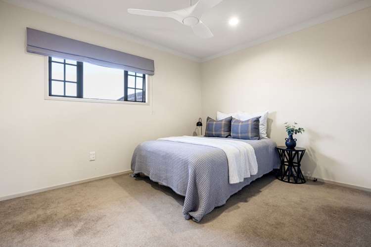 2 Keswick Crescent Huntington_16