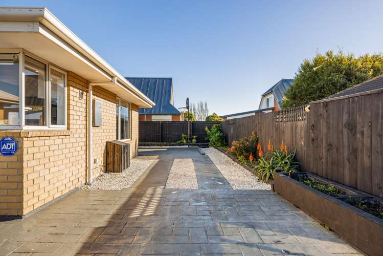 43 Farnborough Street Aranui_13