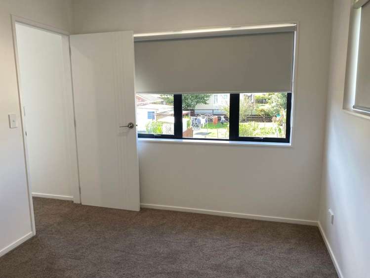 C/2 Kelvin Road Papakura_10