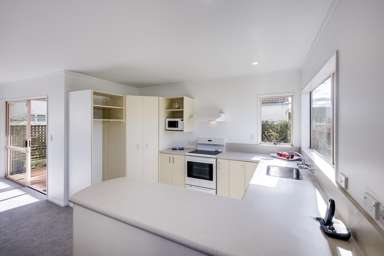 13/180 Charles Street_4