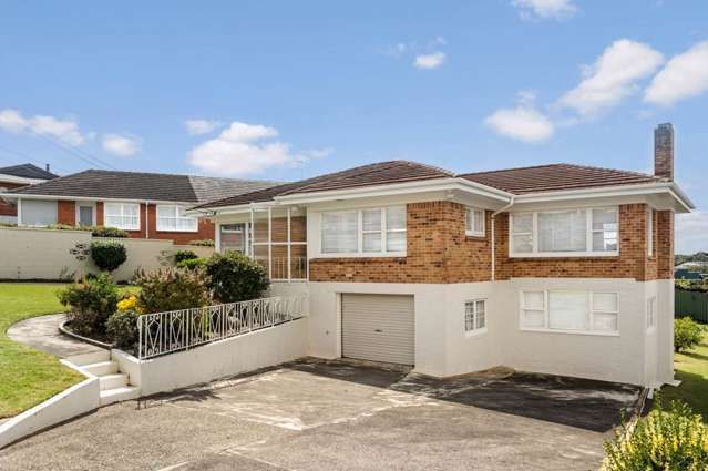Large Family Home in Prime Central Location