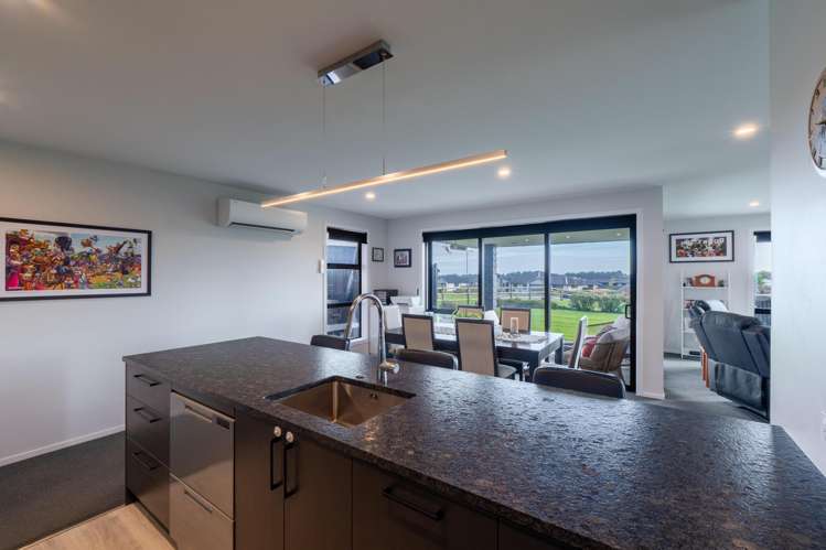 24 Chatham Rise Seaward Bush_7