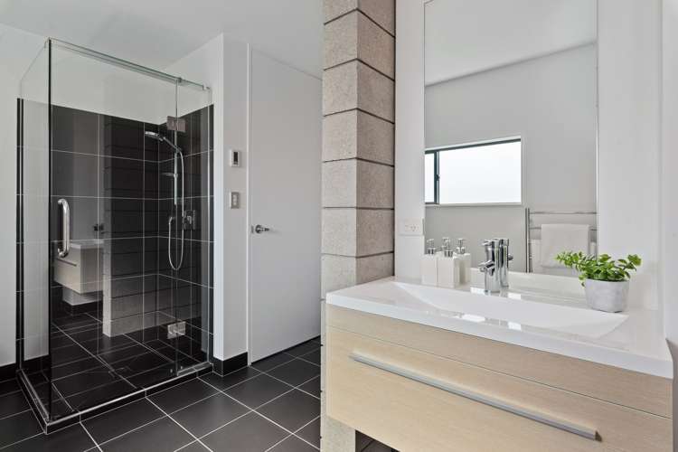 42 Mangatawhiri Road Omaha_16