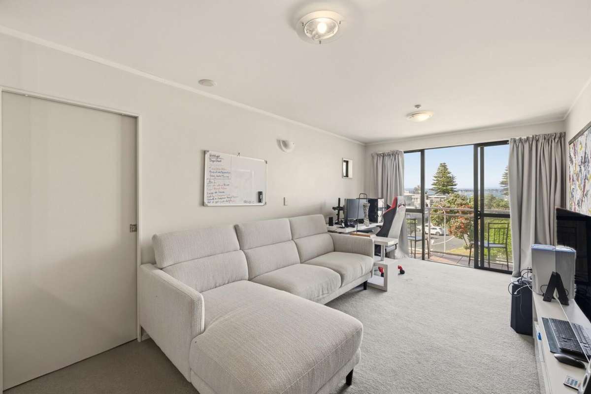 211/23 Maunganui Road_3