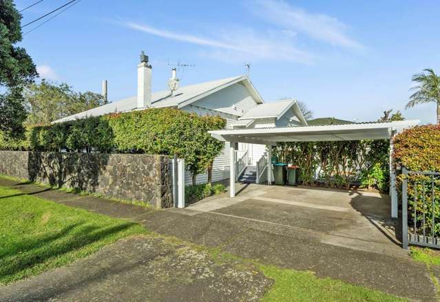 4-bedroom home with newly renovated bathrooms