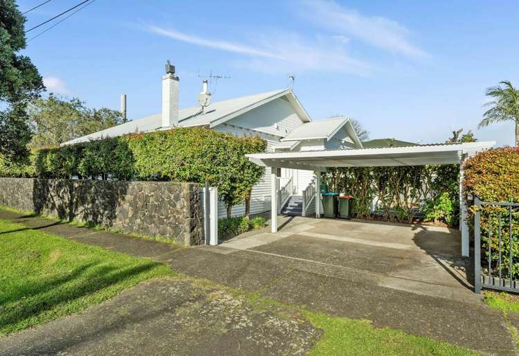 206 Campbell Road_0