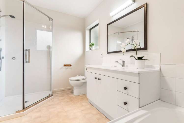 50 De Havilland Drive Goodwood Heights_17