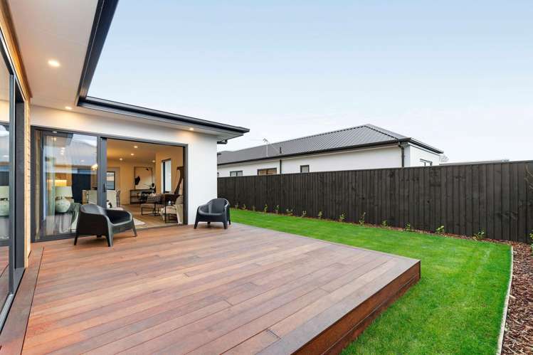 16 Greystone Close Halswell_32