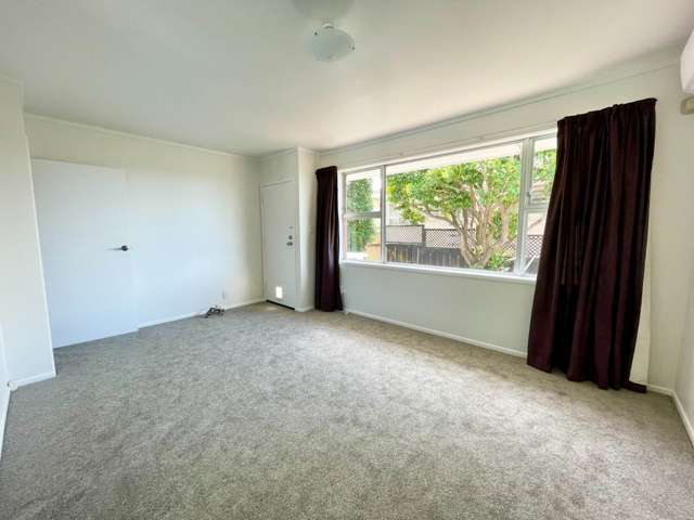 2/68 Ruawai Road Mt Wellington_3