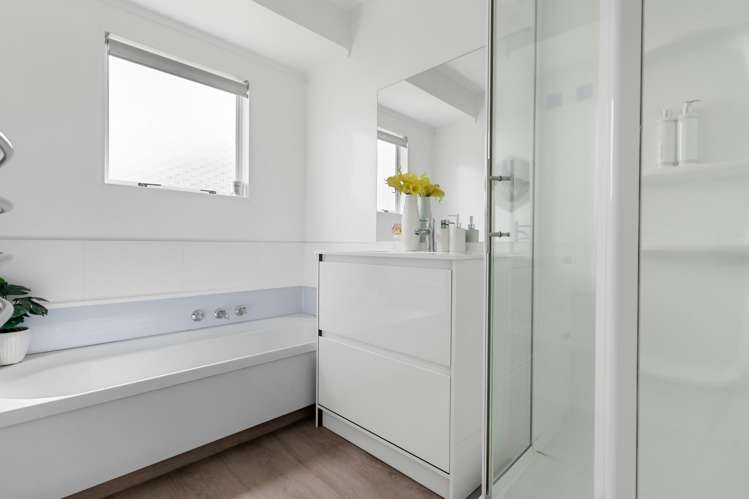 69 Athena Drive Totara Vale_8