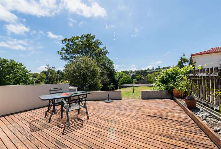 64a Captain Scott Road Glen Eden_12