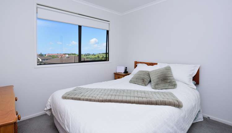 99 Alec Craig Way Gulf Harbour_14