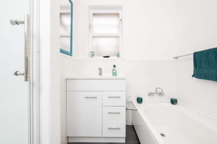 8 Alexander Avenue Onekawa_8