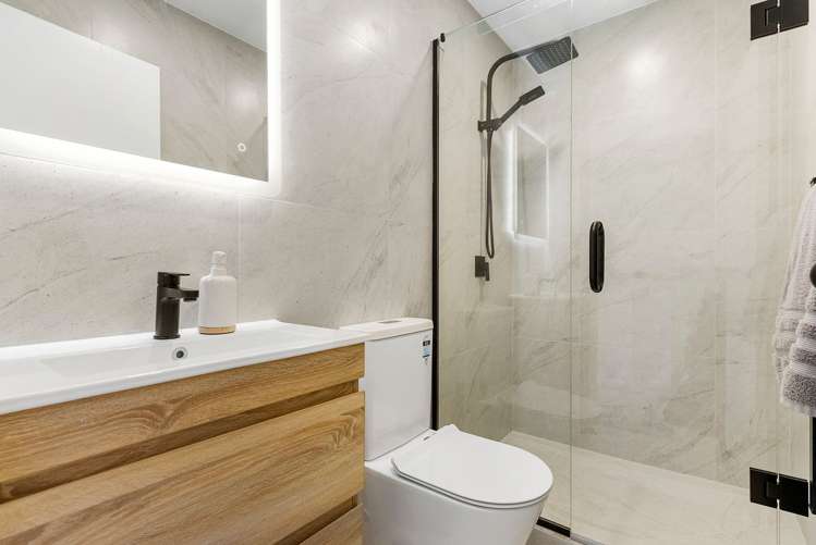 90E Kings Road Panmure_10