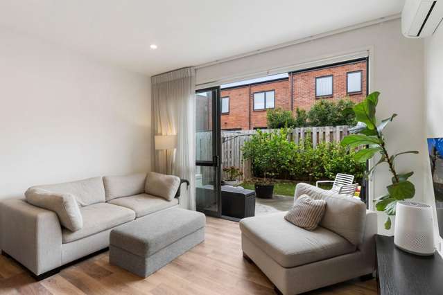 6 Panehe Lane Mt Wellington_1