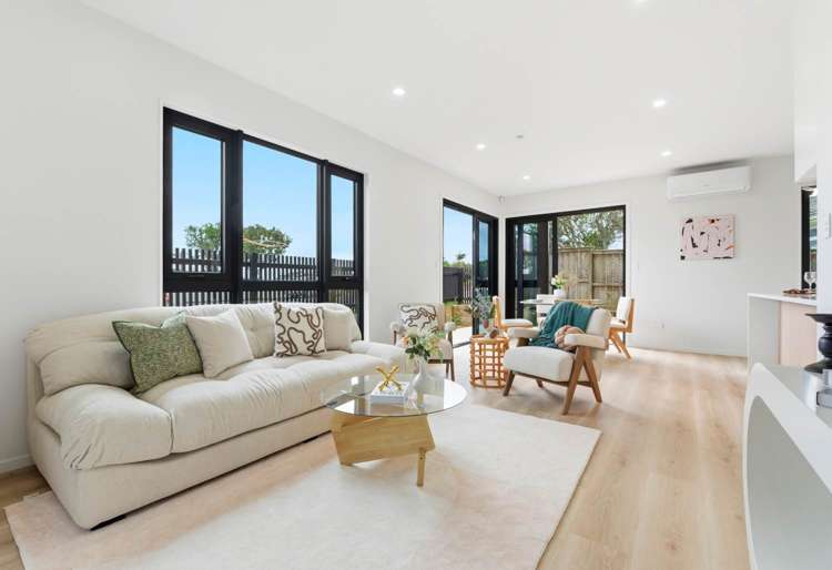 88A Bradbury Road Botany Downs_14