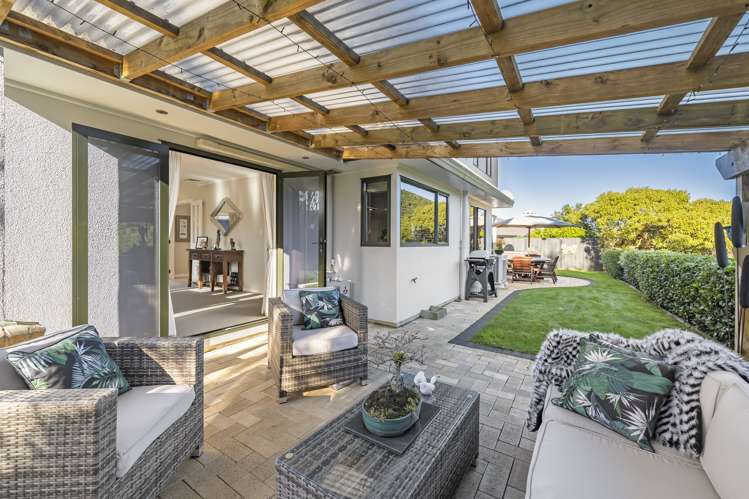 18 Betty Watt Grove Riverstone Terraces_20