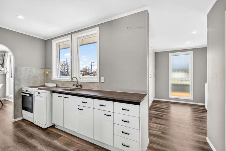 7 Charles Crescent_5