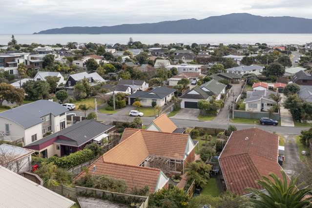 18 Falla Street Paraparaumu Beach_1