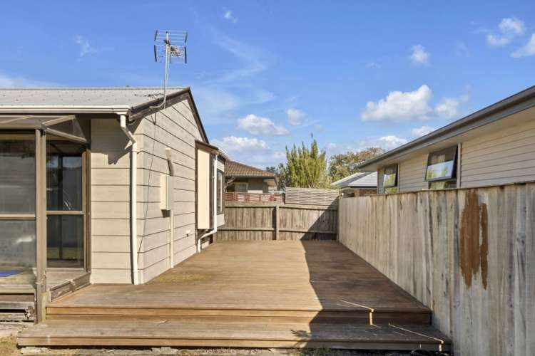 2/114 Randolph Street Woolston_18
