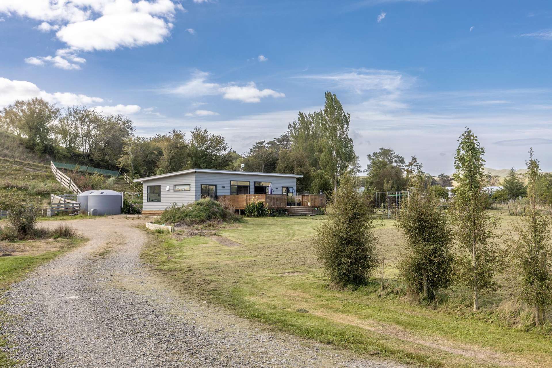 87 River Road Otane_0