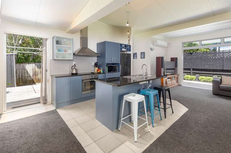 7 Merlot Lane Pukekohe_2