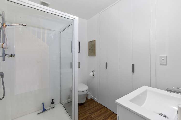 53 Hankey Street Mount Cook_11